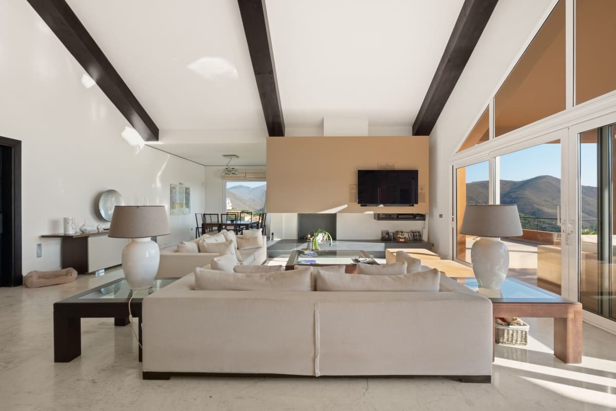 Detached Villa in La Mairena — photo 3 of 10