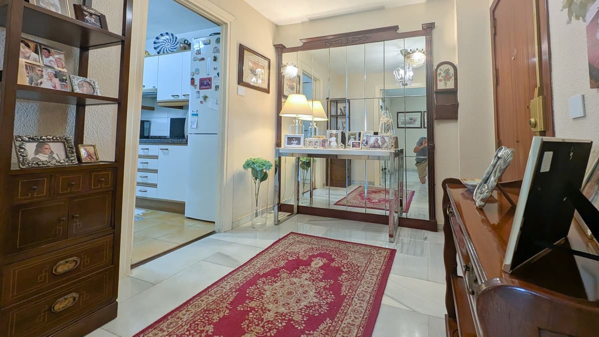 Middle Floor Apartment in Fuengirola — photo 3 of 10