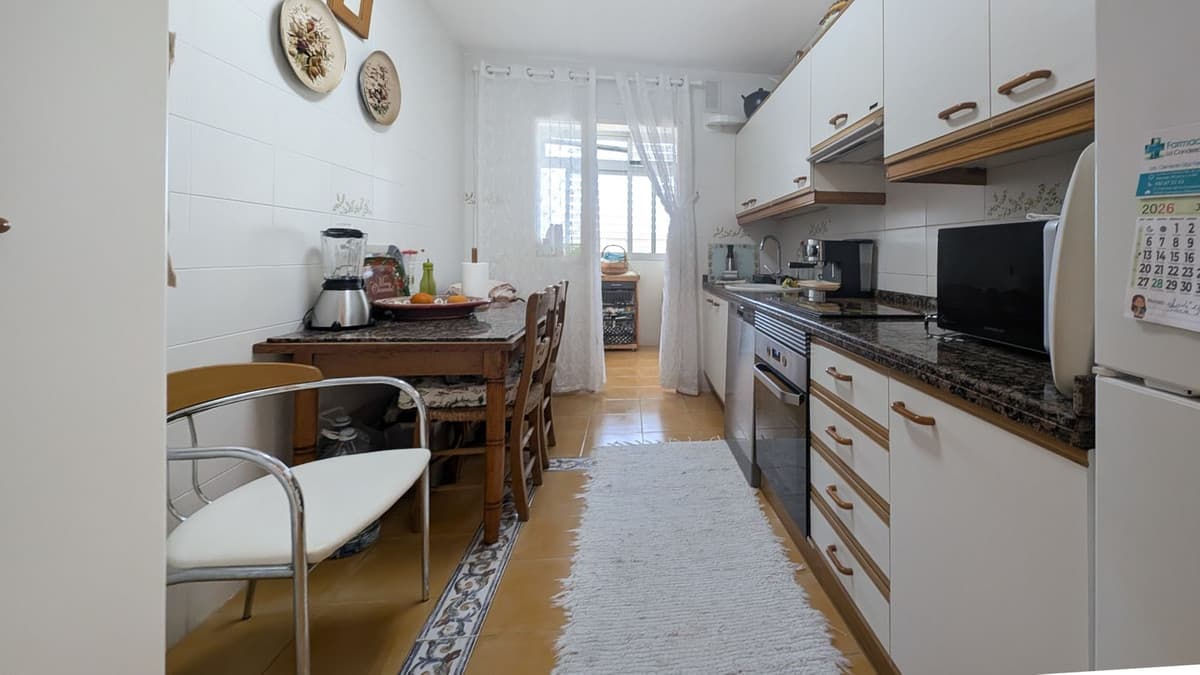 Middle Floor Apartment in Fuengirola — photo 5 of 10