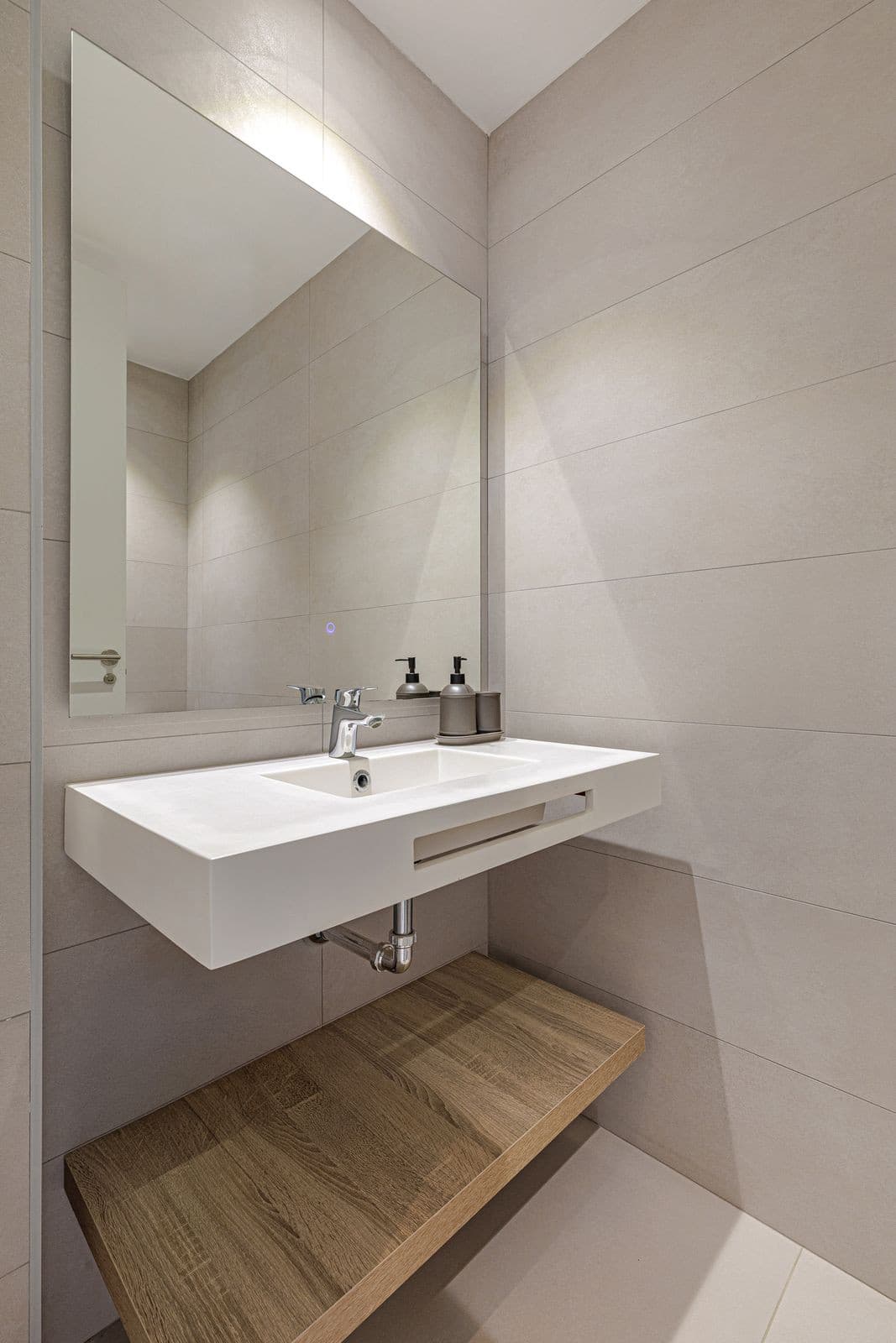 Middle Floor Apartment in Estepona — photo 9 of 10