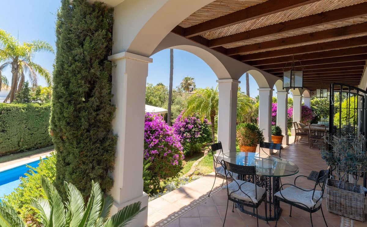 Detached Villa in Bahía de Marbella — photo 8 of 10