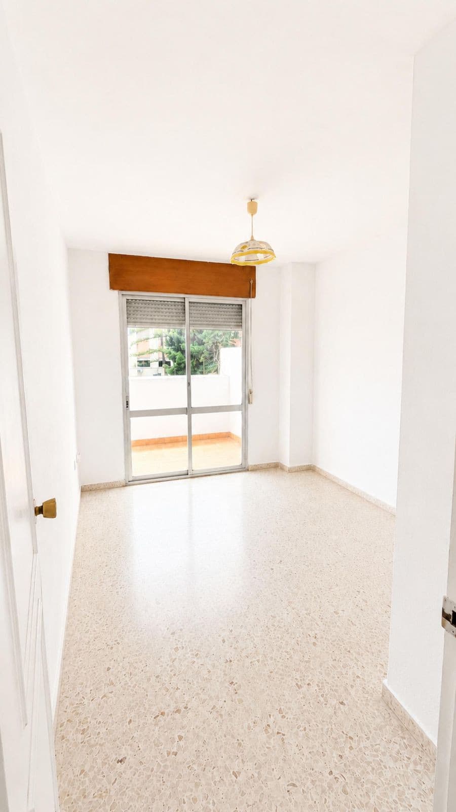 Middle Floor Apartment in Fuengirola — photo 6 of 10