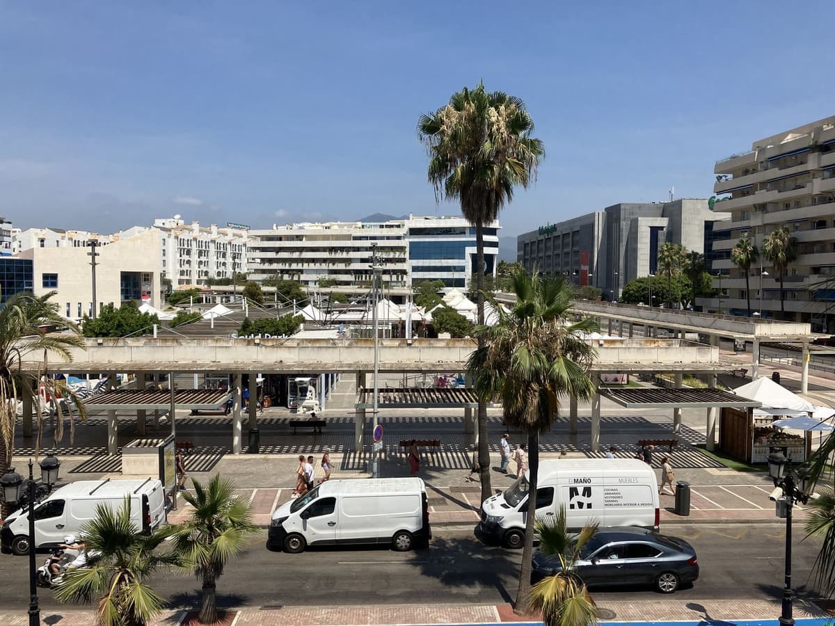 Middle Floor Apartment in Puerto Banús — photo 2 of 10