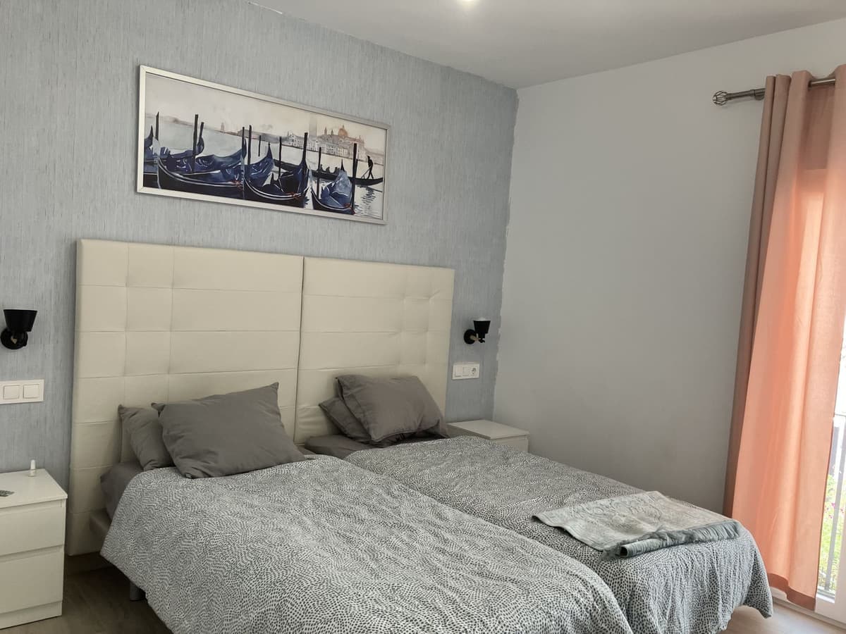 Middle Floor Apartment in Puerto Banús — photo 9 of 10
