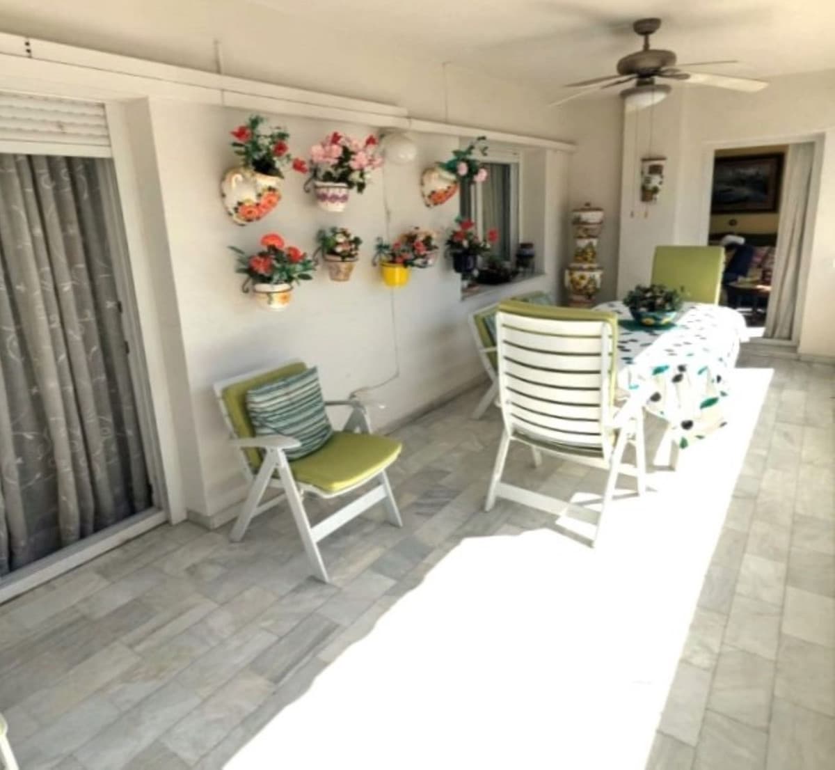 Middle Floor Apartment in Estepona — photo 7 of 10