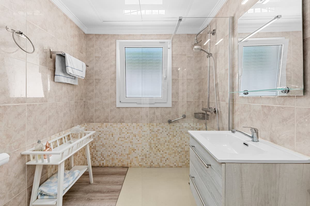 Semi-Detached House in Cortijo Blanco — photo 9 of 10