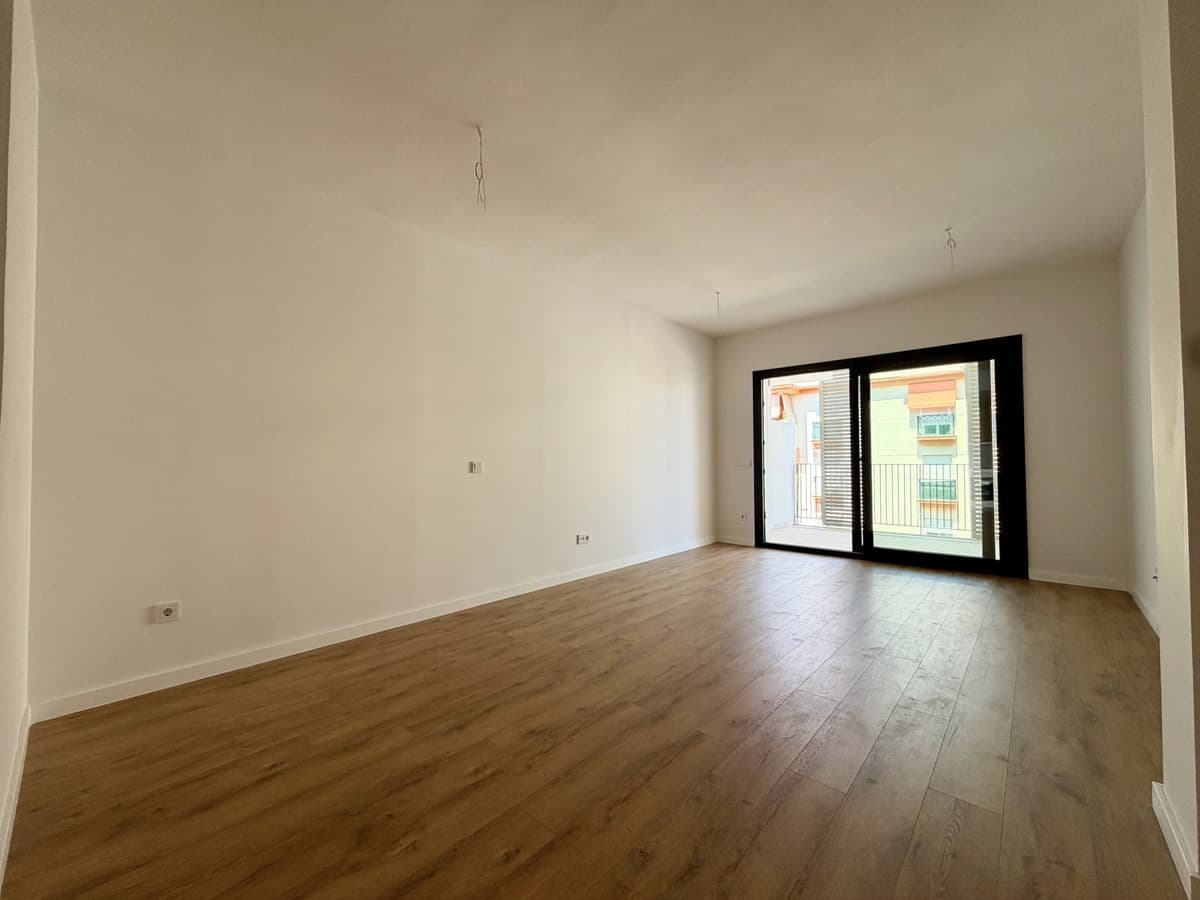 Middle Floor Apartment in Estepona — photo 6 of 10