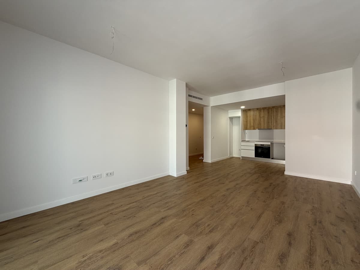 Middle Floor Apartment in Estepona — photo 7 of 10