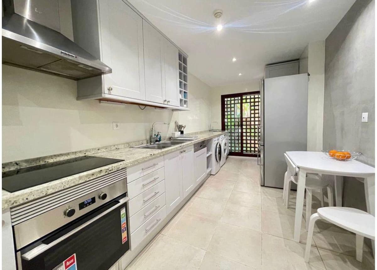 Ground Floor Apartment in San Pedro de Alcántara — photo 8 of 10