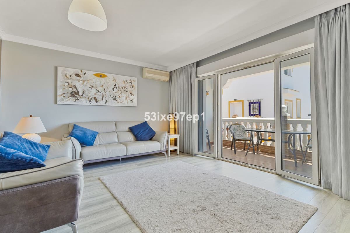 Townhouse in Fuengirola — photo 4 of 10