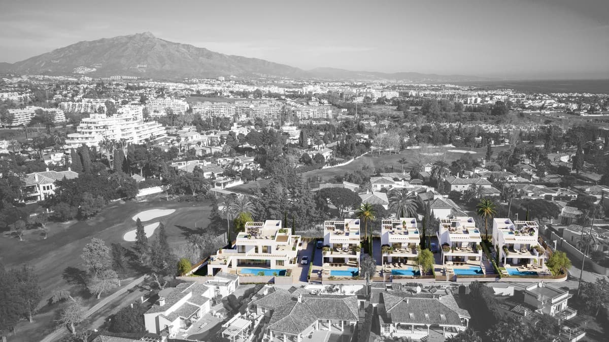 Residential Plot in Guadalmina Alta — photo 2 of 5