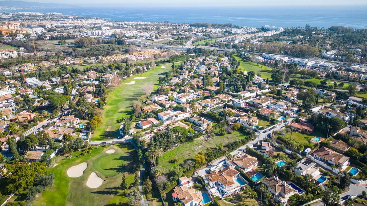 Residential Plot in Guadalmina Alta — photo 4 of 5