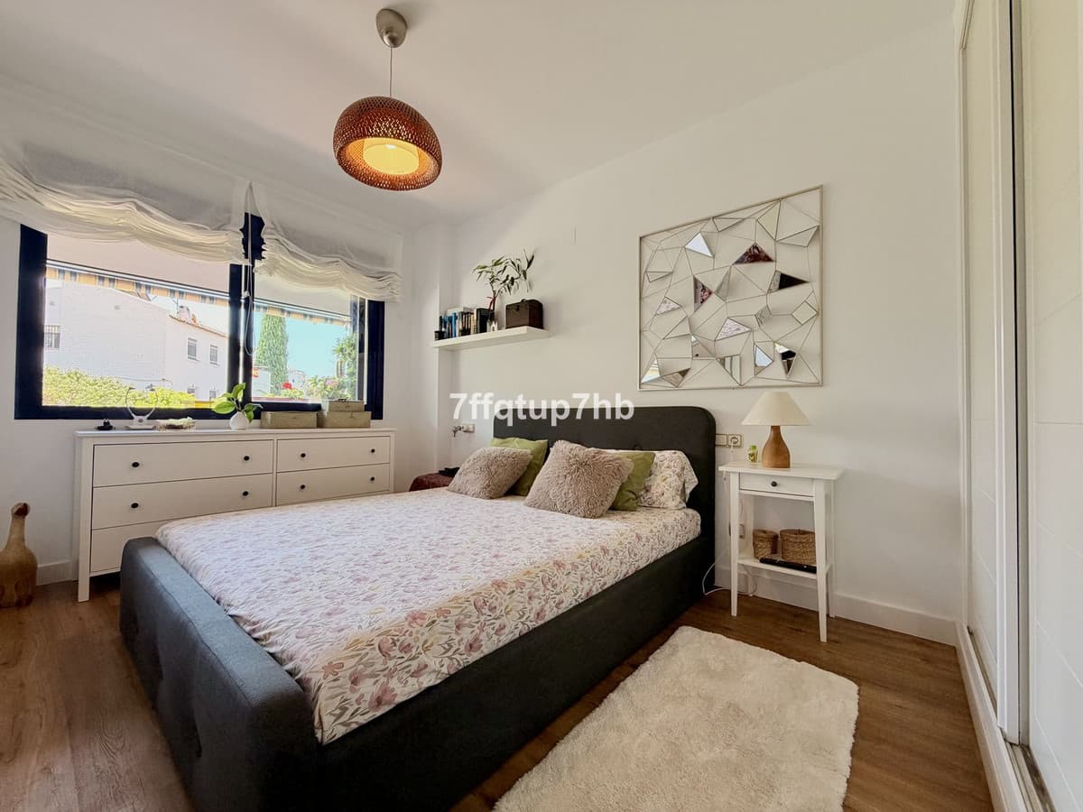 Ground Floor Apartment in Estepona — photo 10 of 10