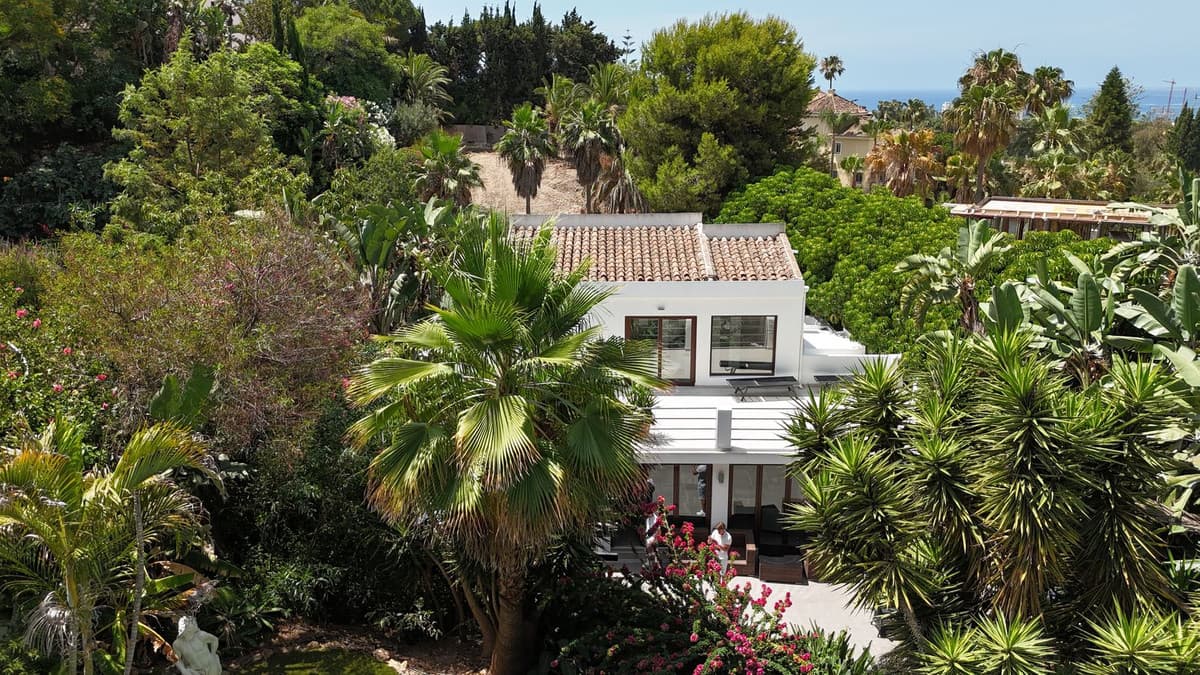 Detached Villa in El Rosario — photo 1 of 10