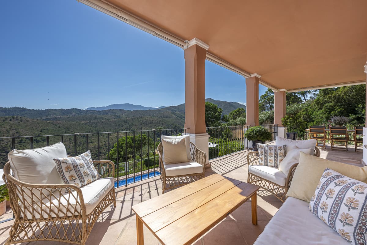 Detached Villa in Benahavís — photo 5 of 10