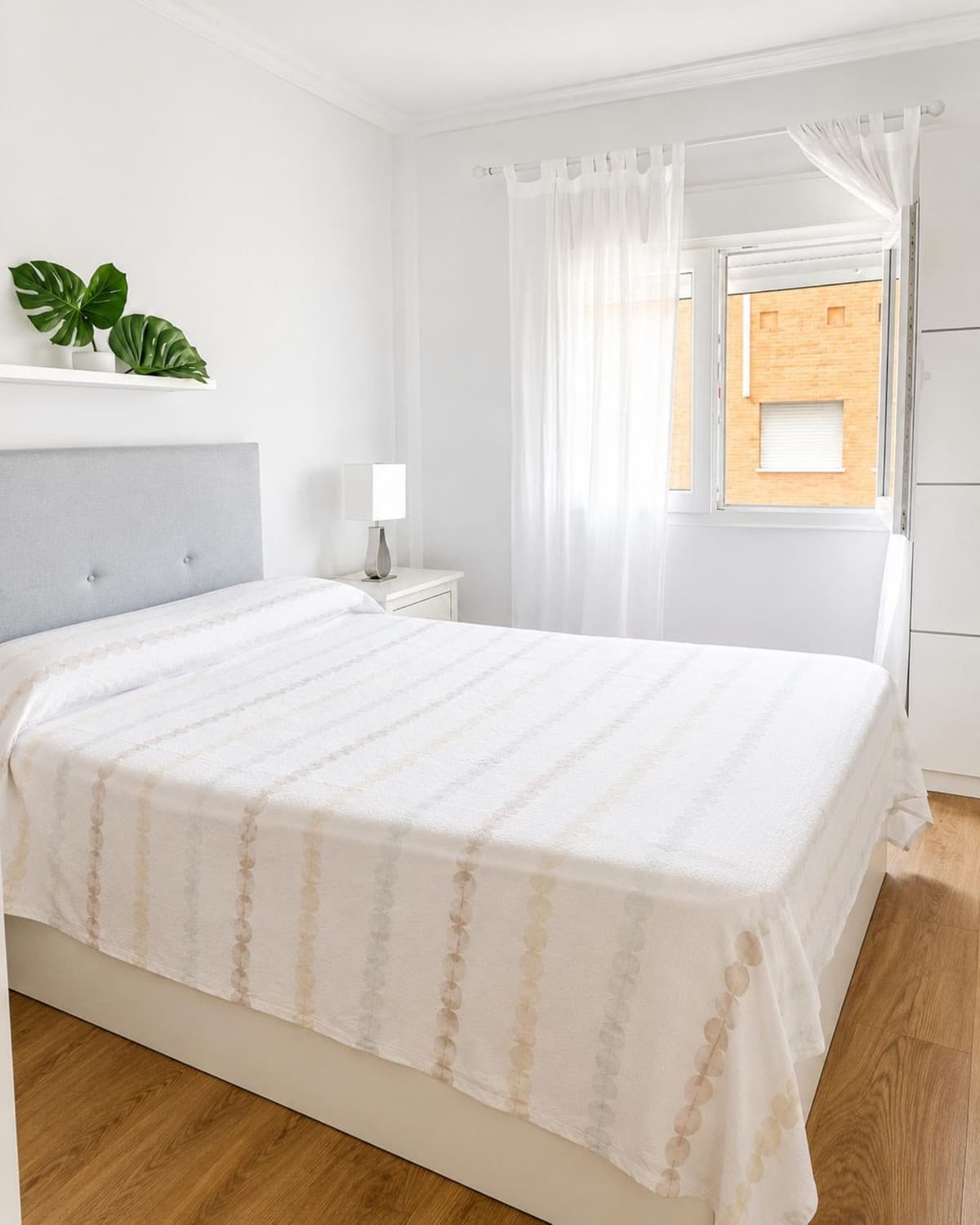 Middle Floor Apartment in Málaga Centro — photo 4 of 10