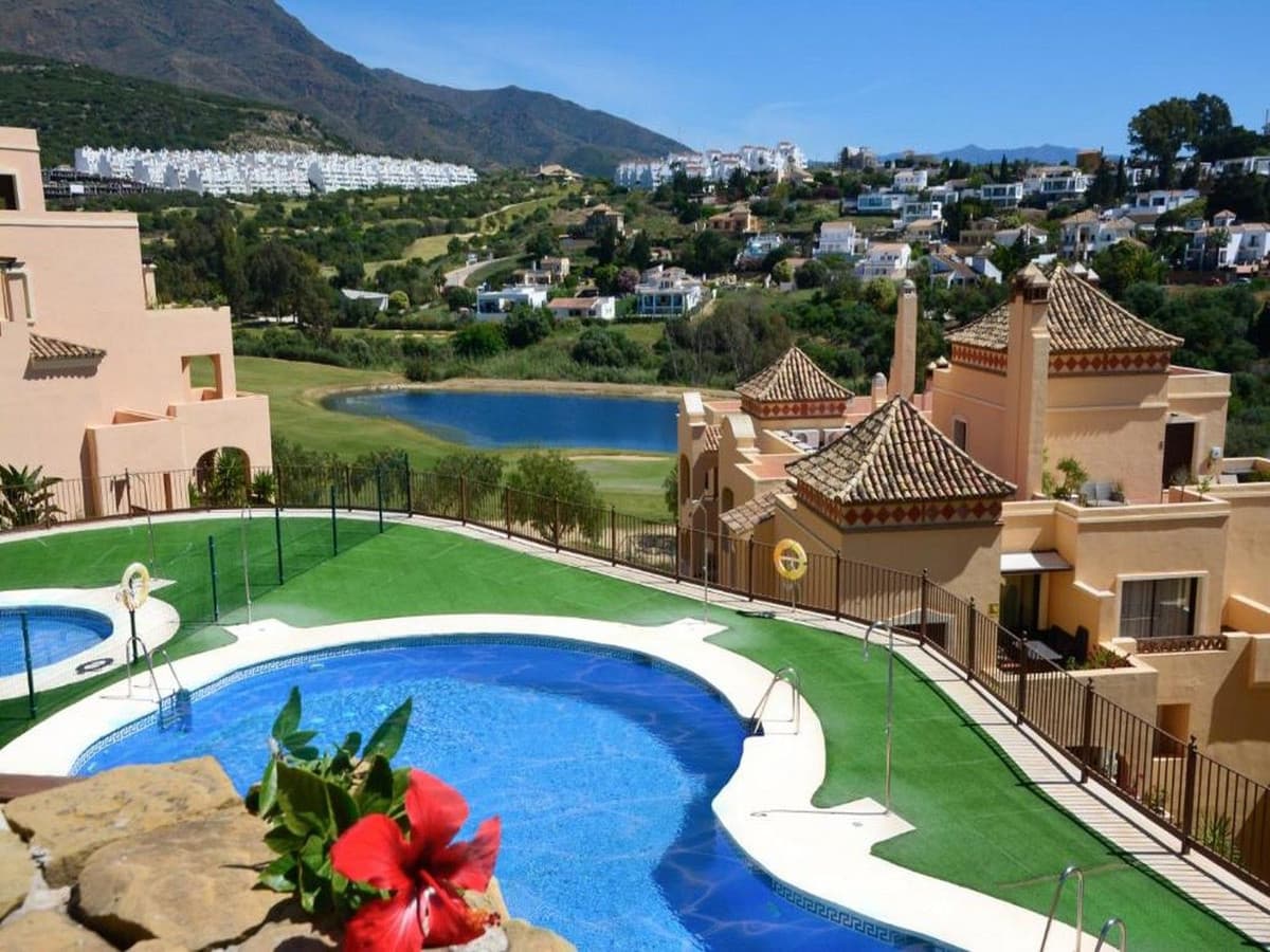 Semi-Detached House in Estepona — photo 3 of 10