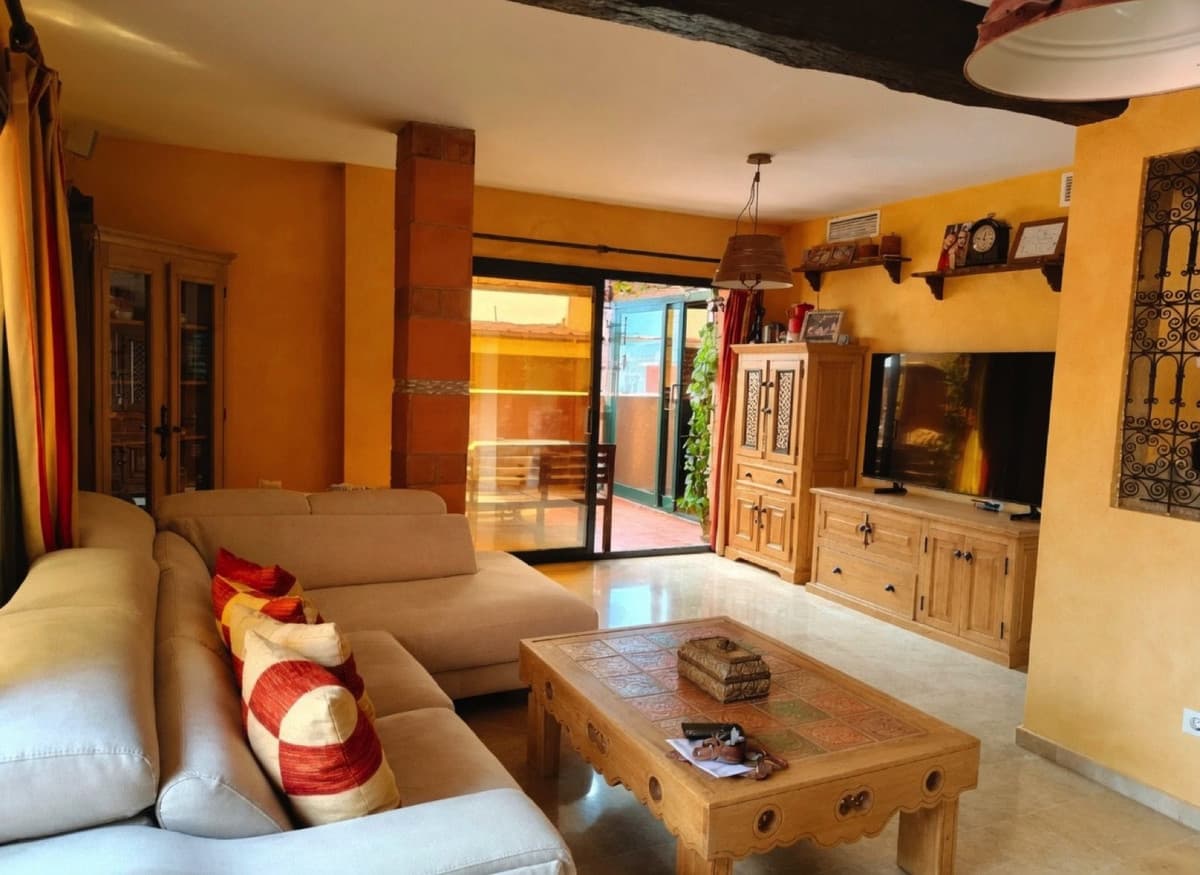 Penthouse Duplex in San Pedro de Alcántara — photo 4 of 10