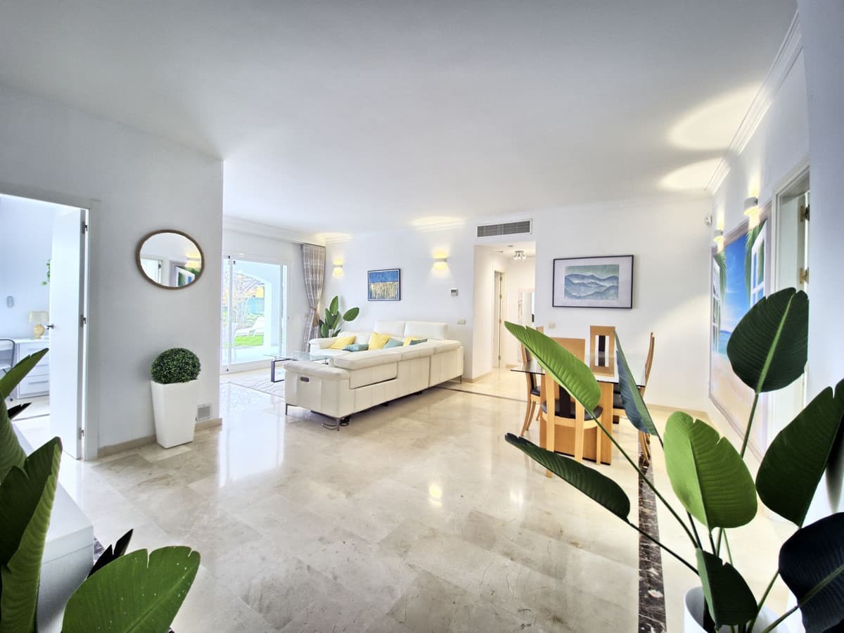 Ground Floor Apartment in Cabopino — photo 6 of 10