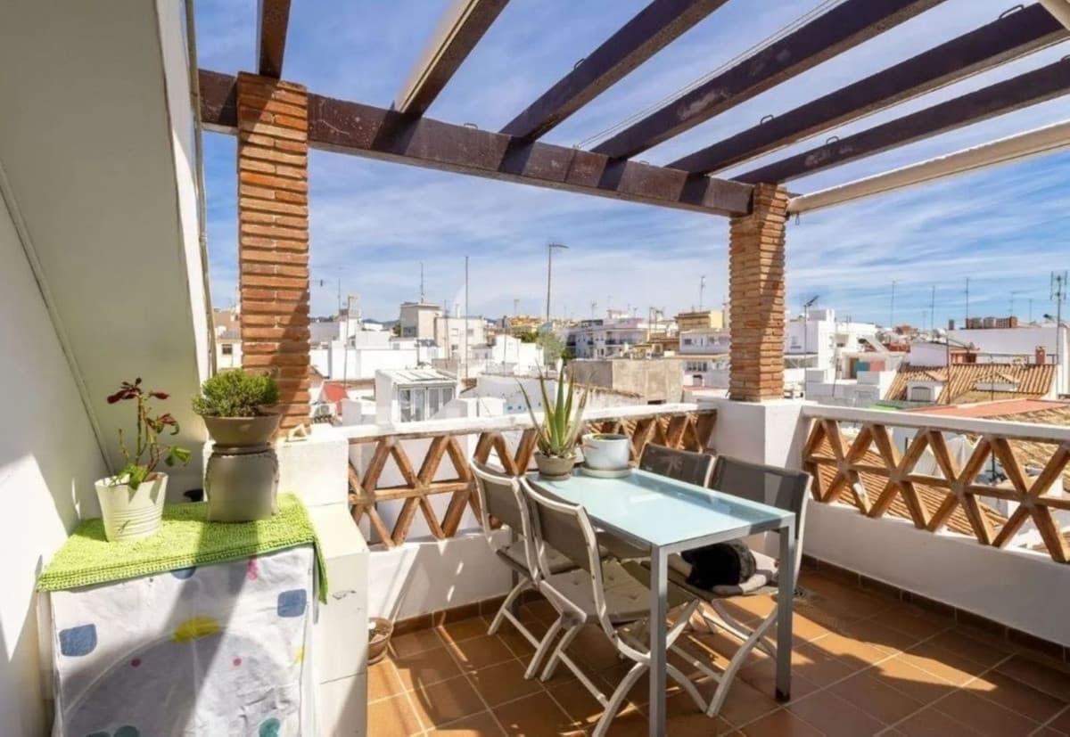 Penthouse in Estepona — photo 1 of 10
