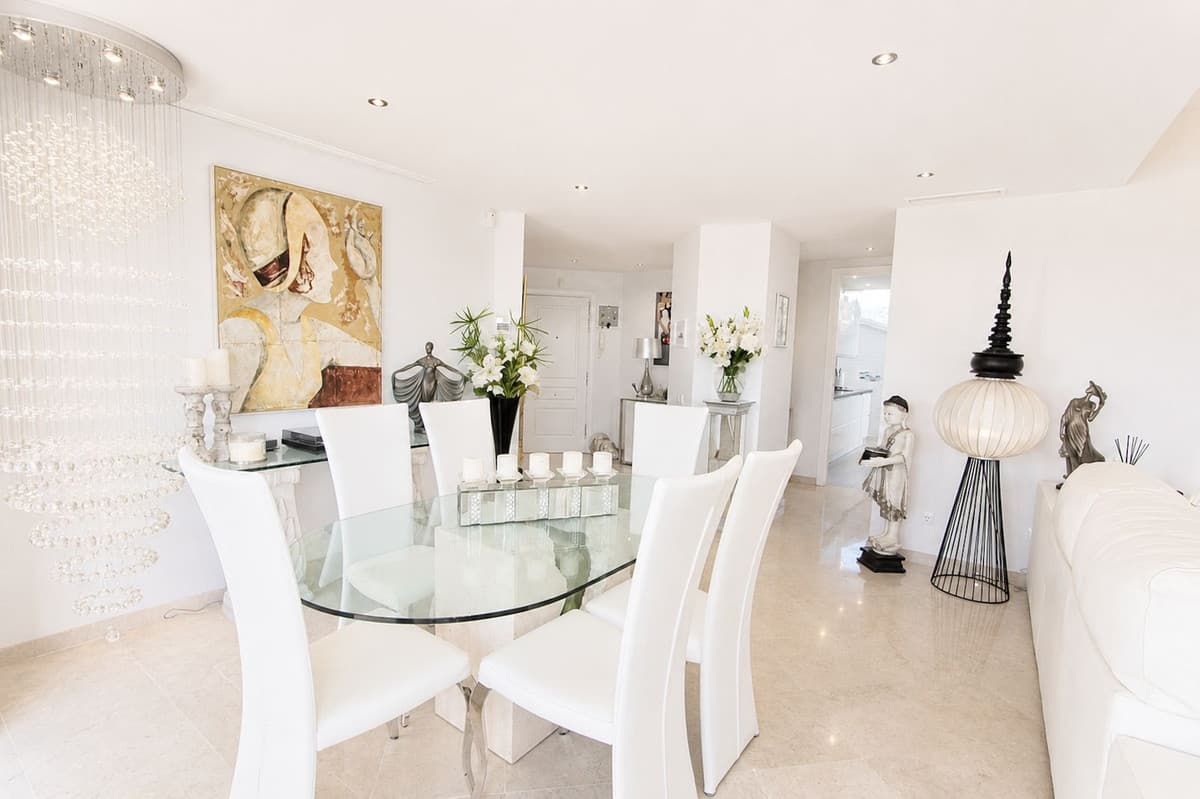 Penthouse Duplex in Elviria — photo 5 of 10