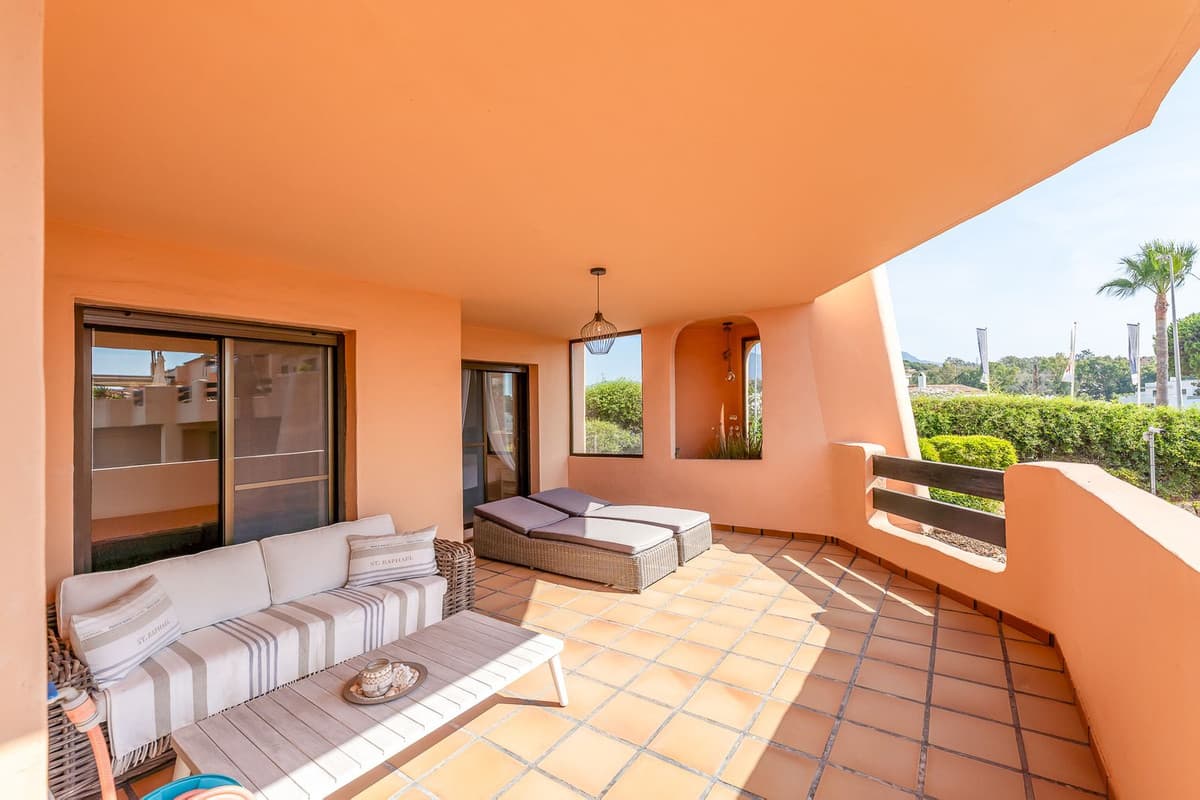Ground Floor Apartment in Doña Julia — photo 1 of 10
