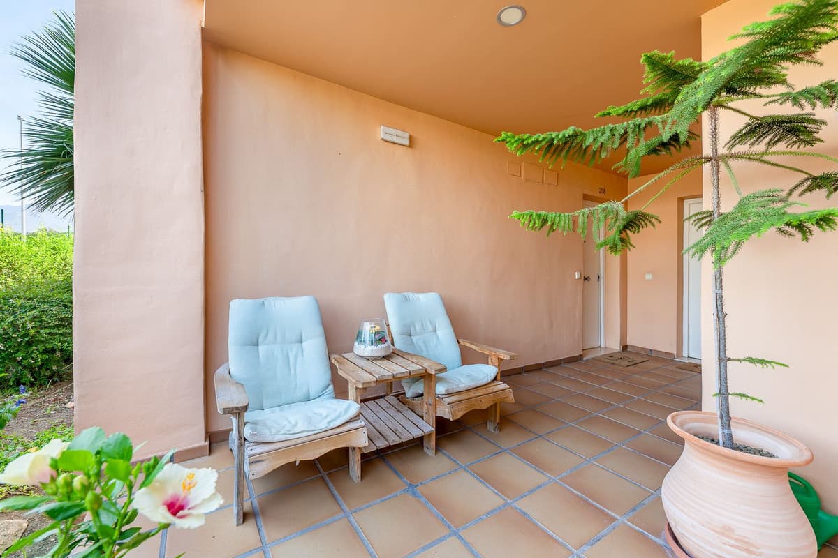 Ground Floor Apartment in Doña Julia — photo 2 of 10