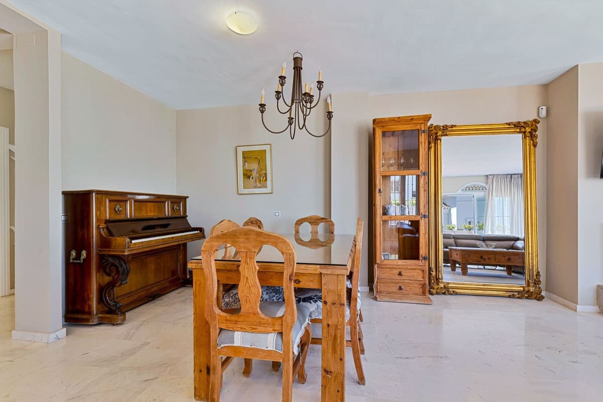 Townhouse in Mijas Costa — photo 4 of 10