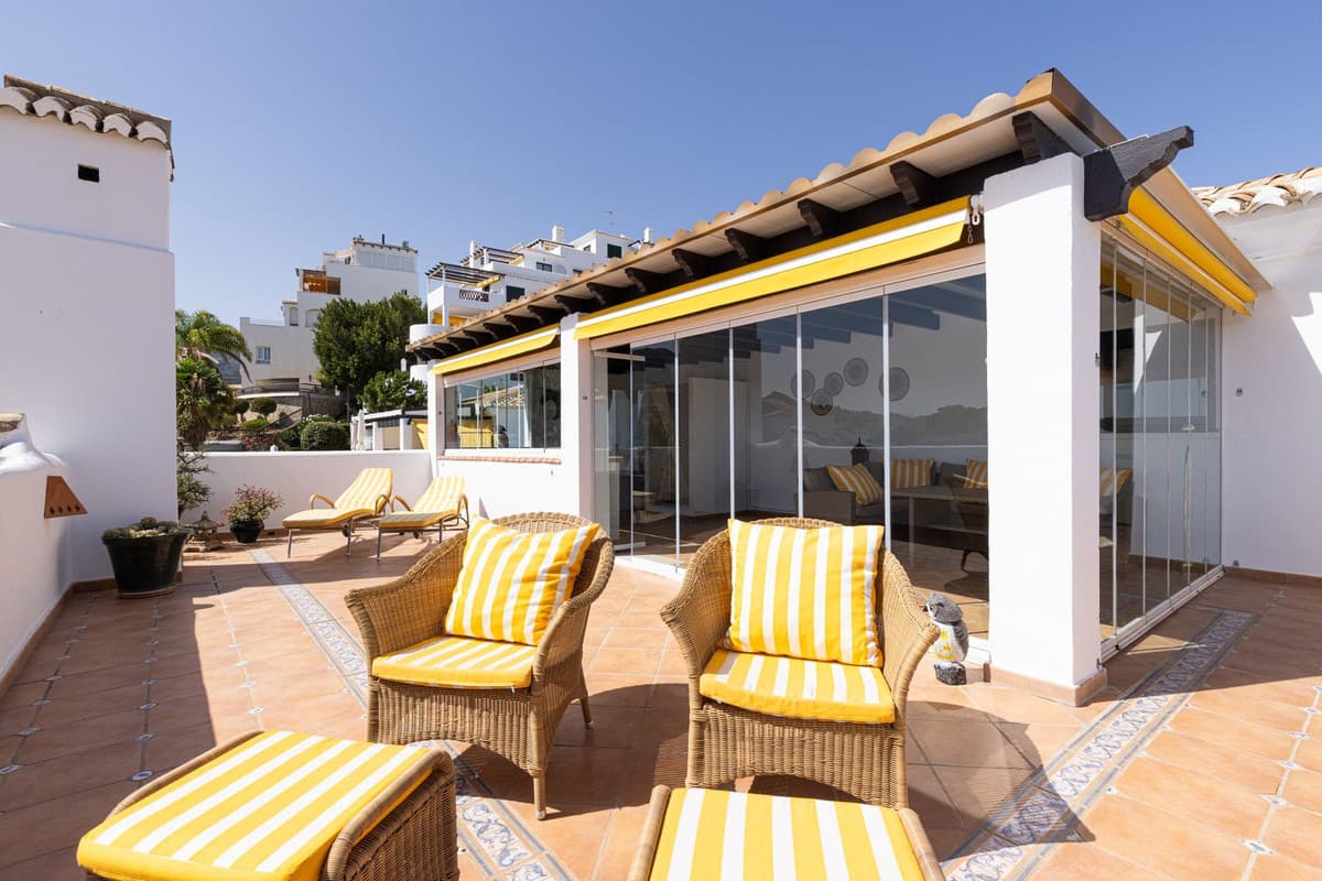 Penthouse in Torrequebrada — photo 9 of 10