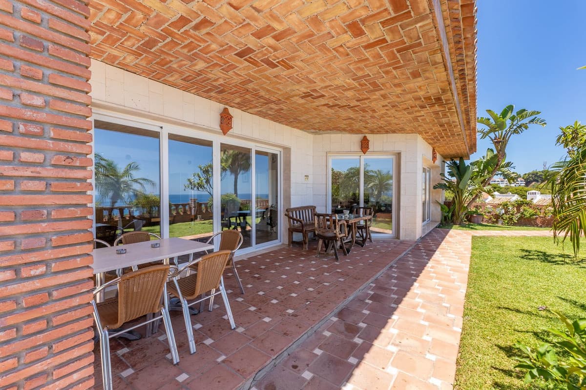 Detached Villa in Riviera del Sol — photo 7 of 10
