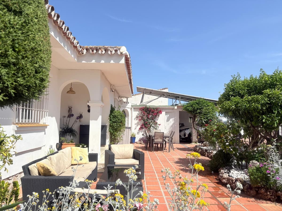 Detached Villa in Cerros del Aguila