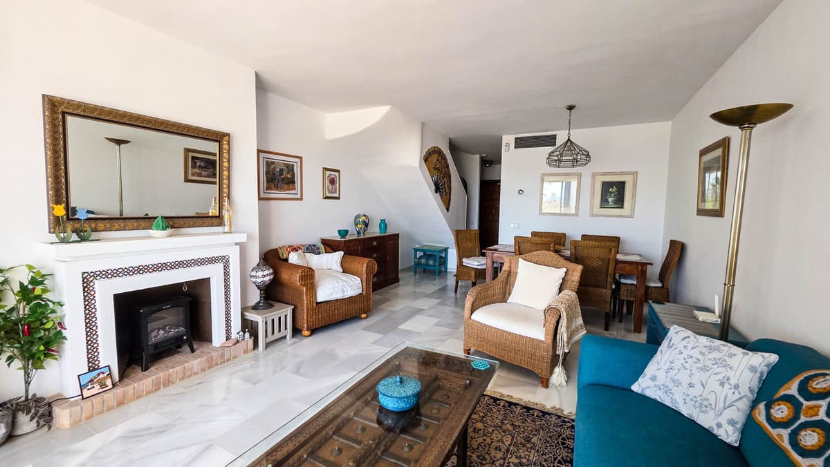 Townhouse in La Duquesa — photo 4 of 10