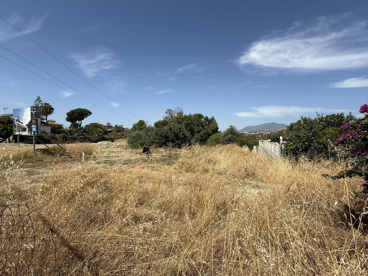Residential Plot in San Pedro de Alcántara — photo 1 of 9