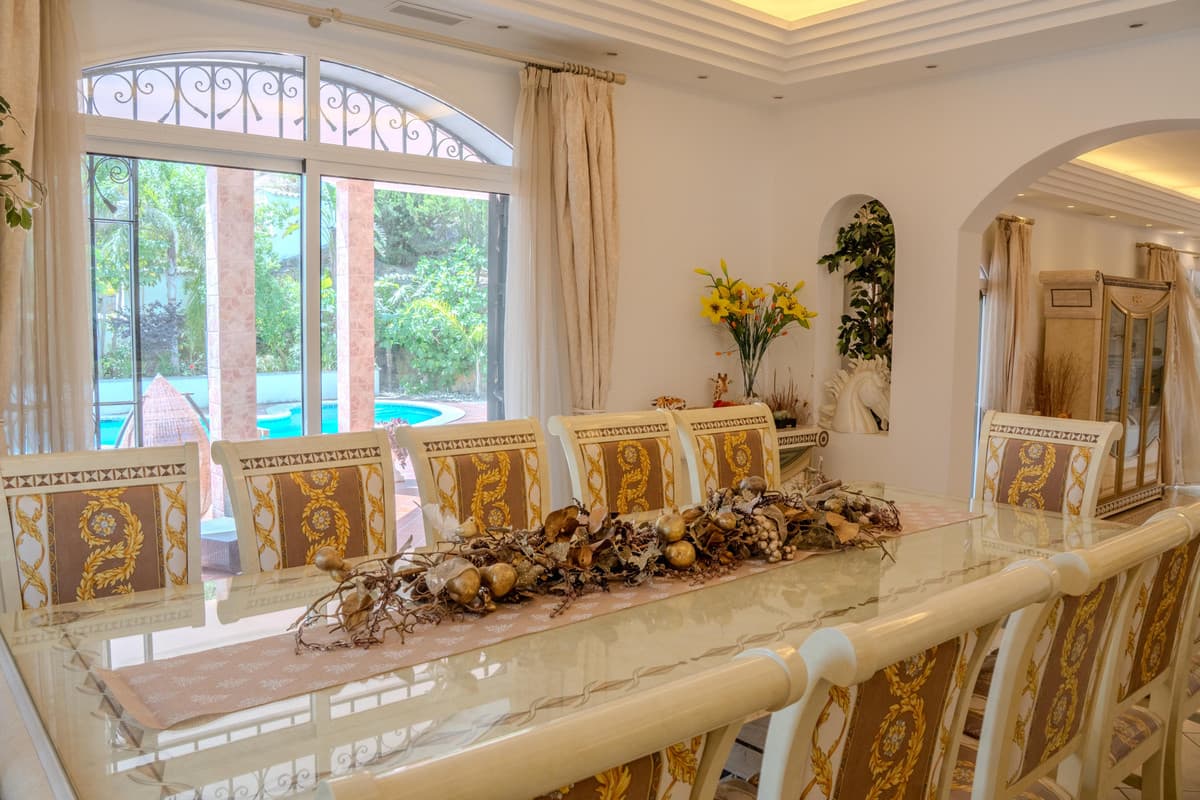 Detached Villa in Benahavís — photo 4 of 10