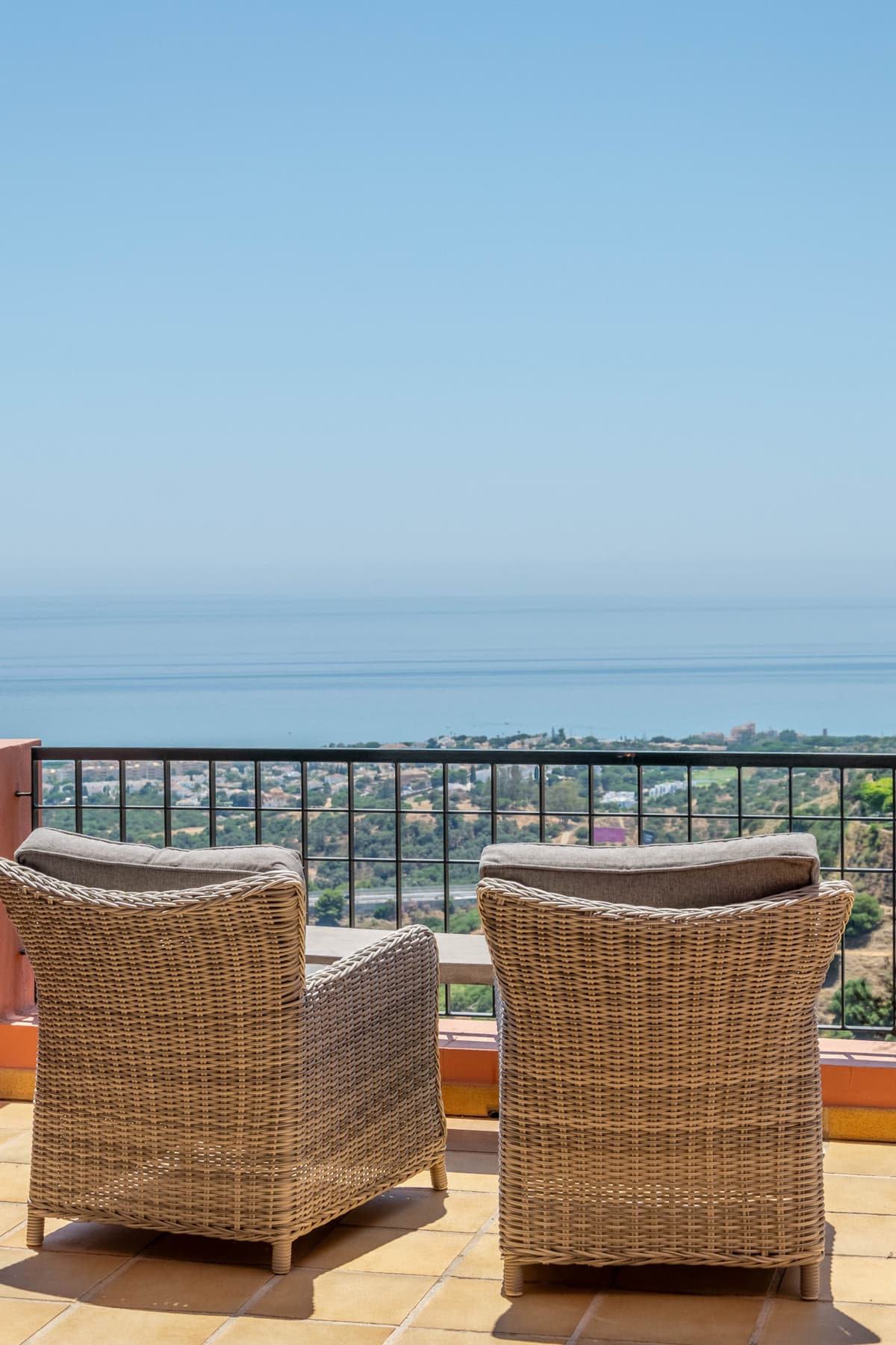 Penthouse Duplex in Calahonda — photo 10 of 10