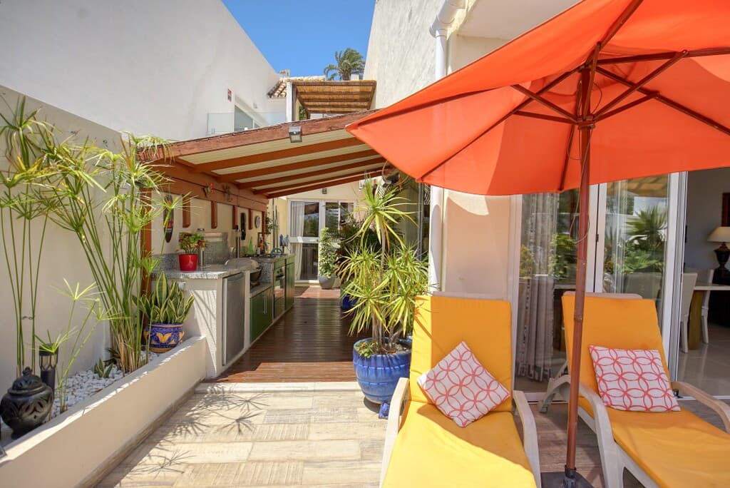 Townhouse in Nueva Andalucía — photo 6 of 10
