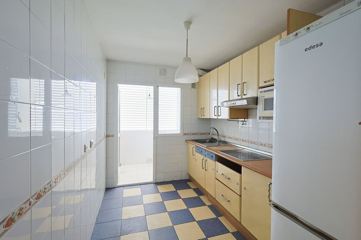 Middle Floor Apartment in Arroyo de la Miel — photo 7 of 10