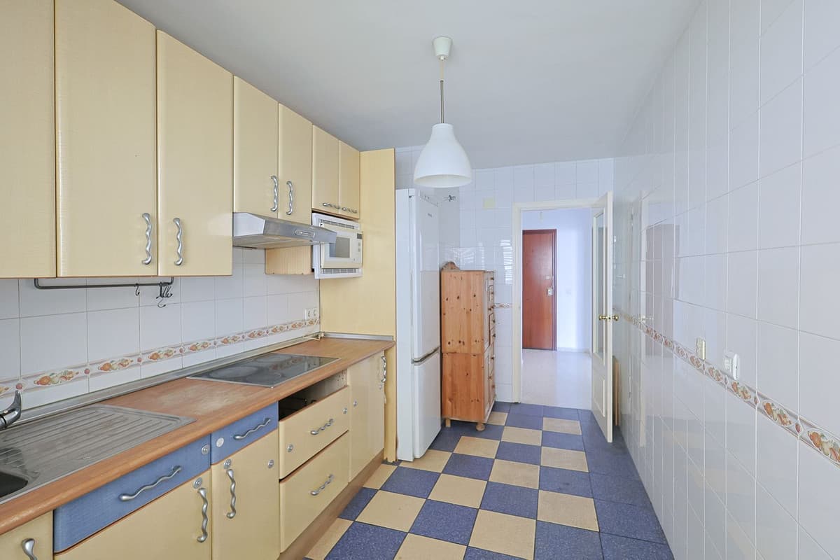 Middle Floor Apartment in Arroyo de la Miel — photo 8 of 10