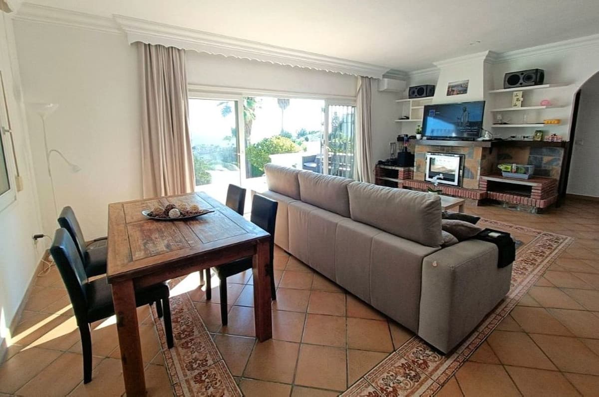 Detached Villa in Estepona — photo 3 of 10