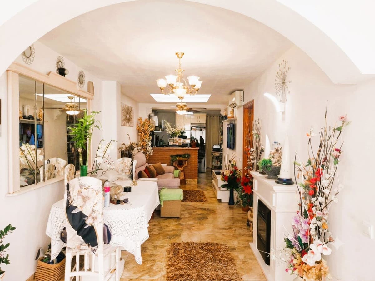 Duplex in Las Lagunas — photo 3 of 10