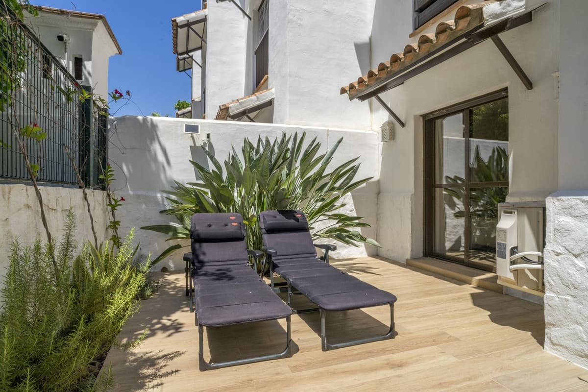Ground Floor Apartment in Estepona — photo 5 of 10