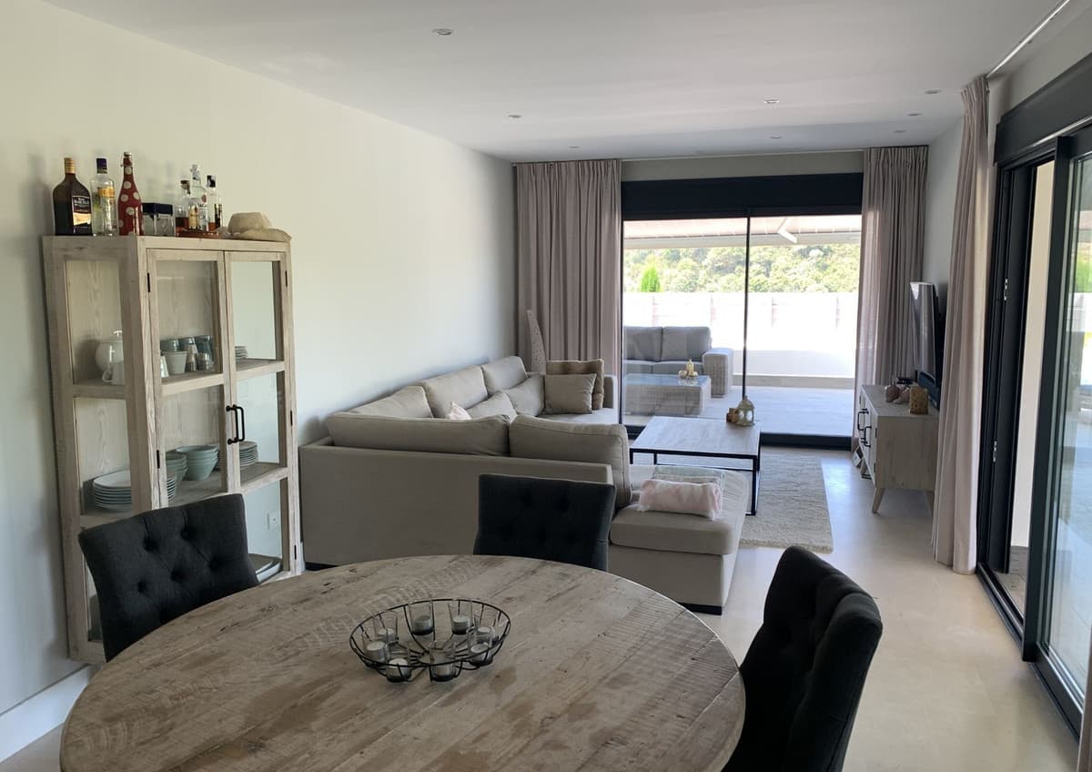 Ground Floor Apartment in Estepona — photo 10 of 10