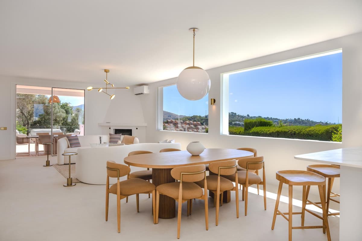 Detached Villa in Elviria — photo 3 of 7