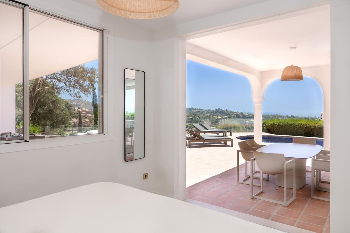 Detached Villa in Elviria — photo 7 of 7