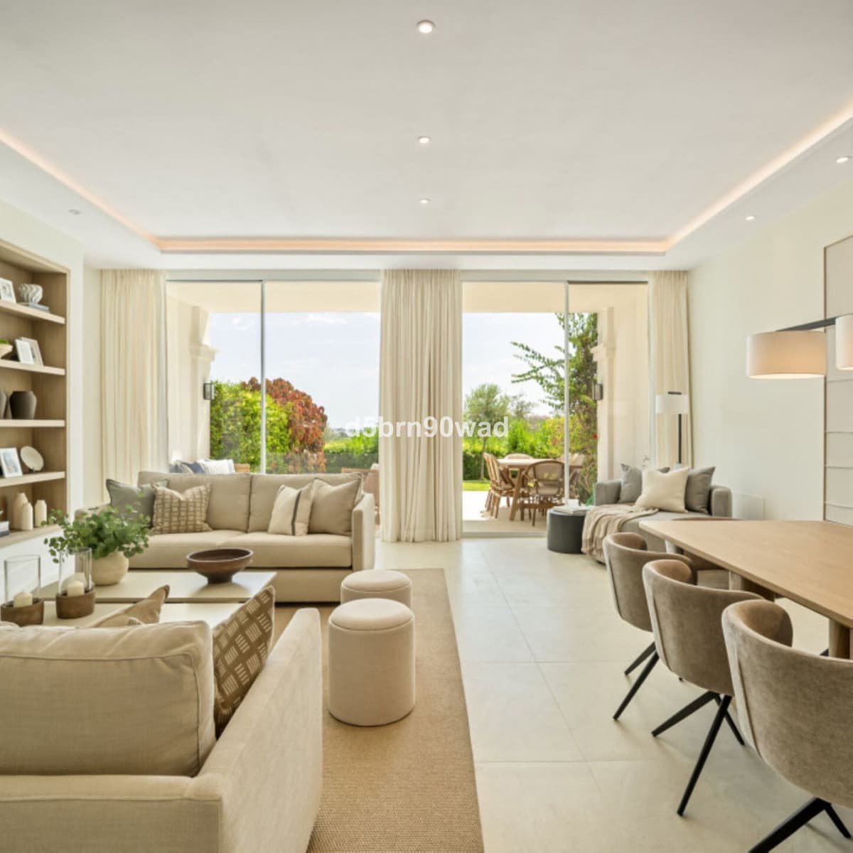 Townhouse in La Quinta — photo 2 of 6