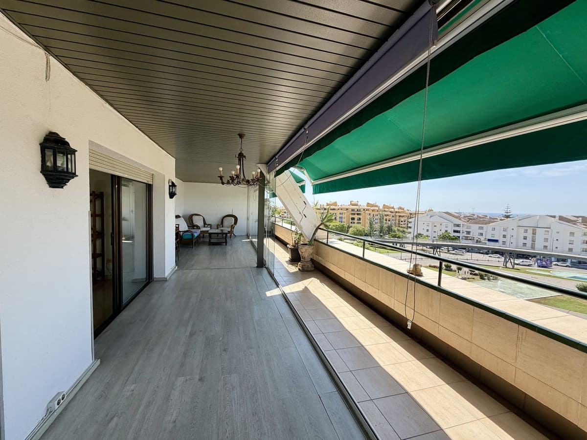 Middle Floor Apartment in San Pedro de Alcántara — photo 4 of 10