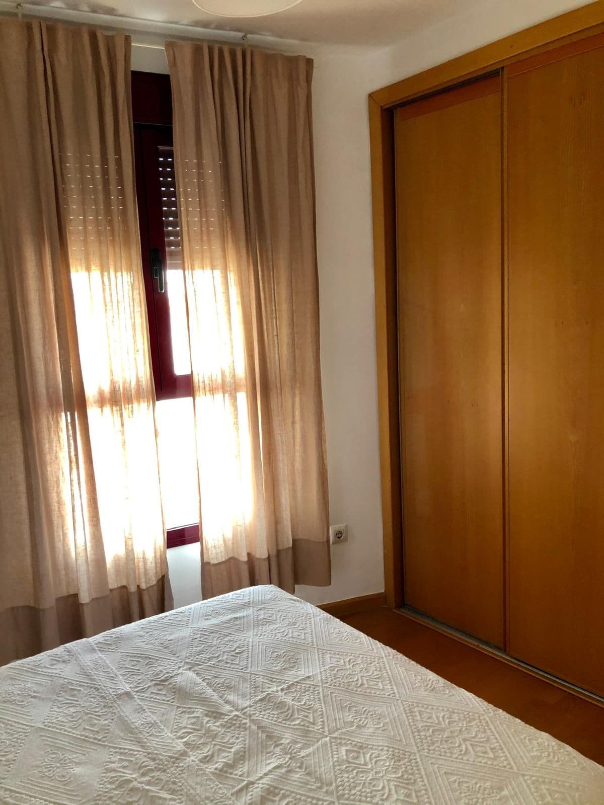 Middle Floor Apartment in Estepona — photo 7 of 10