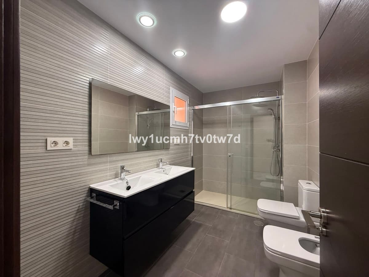 Middle Floor Apartment in Limonar — photo 10 of 10