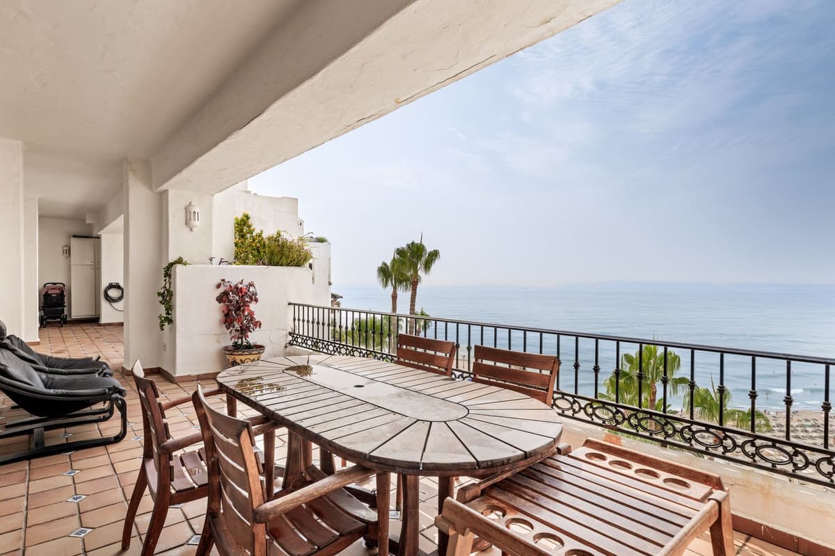 Middle Floor Apartment in Torremolinos — photo 2 of 10