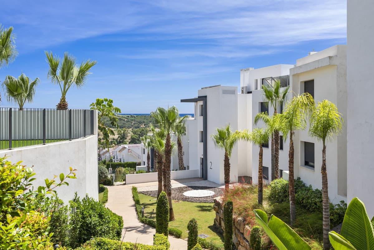 Ground Floor Apartment in Estepona — photo 10 of 10